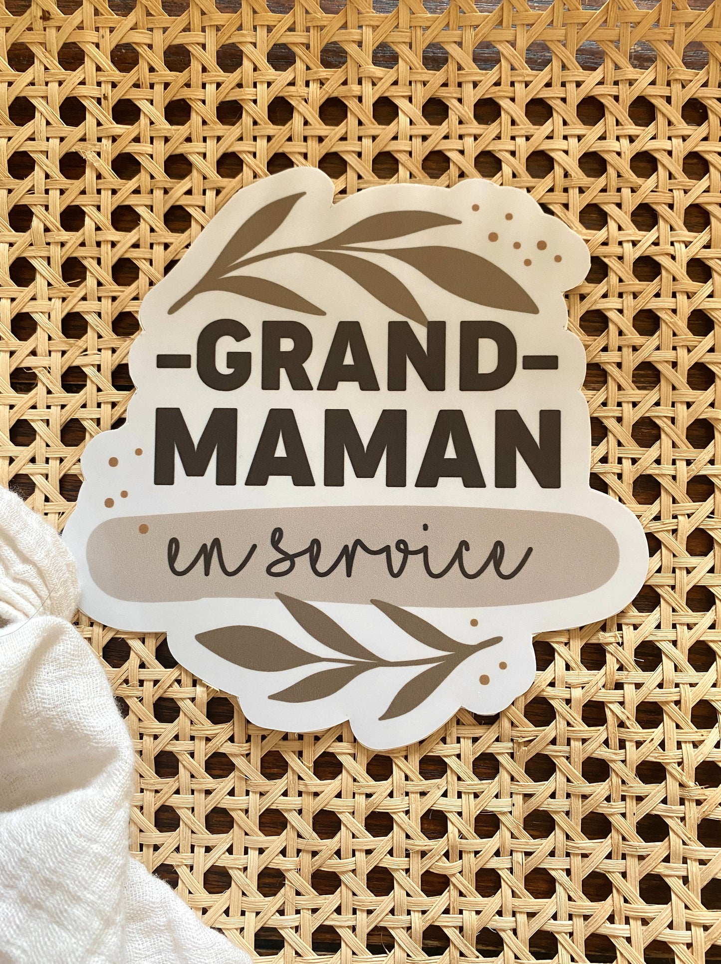 Autocollant voiture « Grand-maman en service »