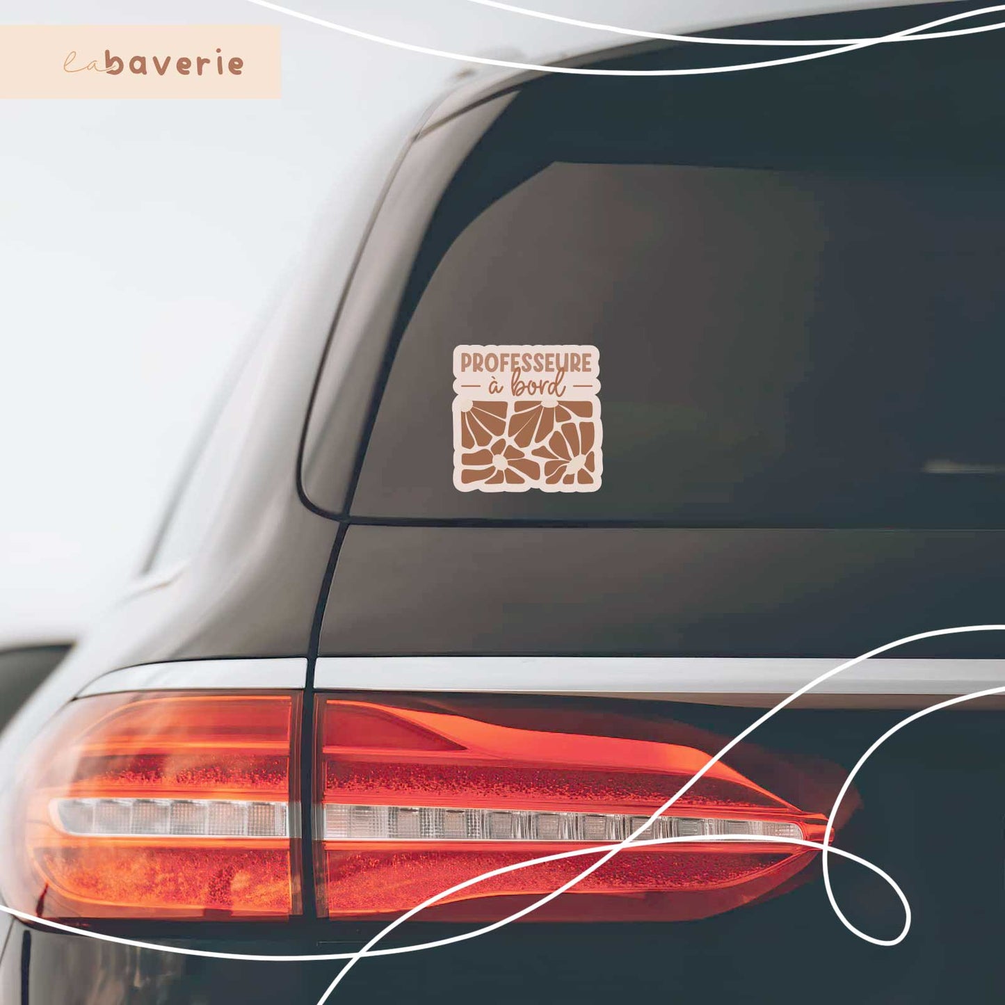 Autocollant voiture « Professeure à bord »