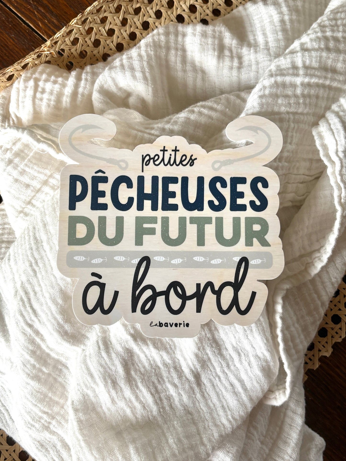 Autocollant voiture « Petites pêcheuses du futur à bord »