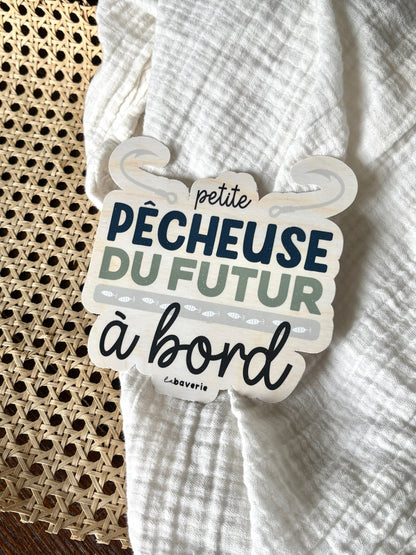 Autocollant voiture « Petite pêcheuse du futur à bord »